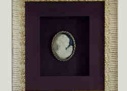 カメオ額縁
